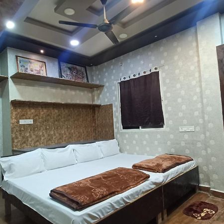 Mangaldeep Guest House Ujjain Eksteriør billede